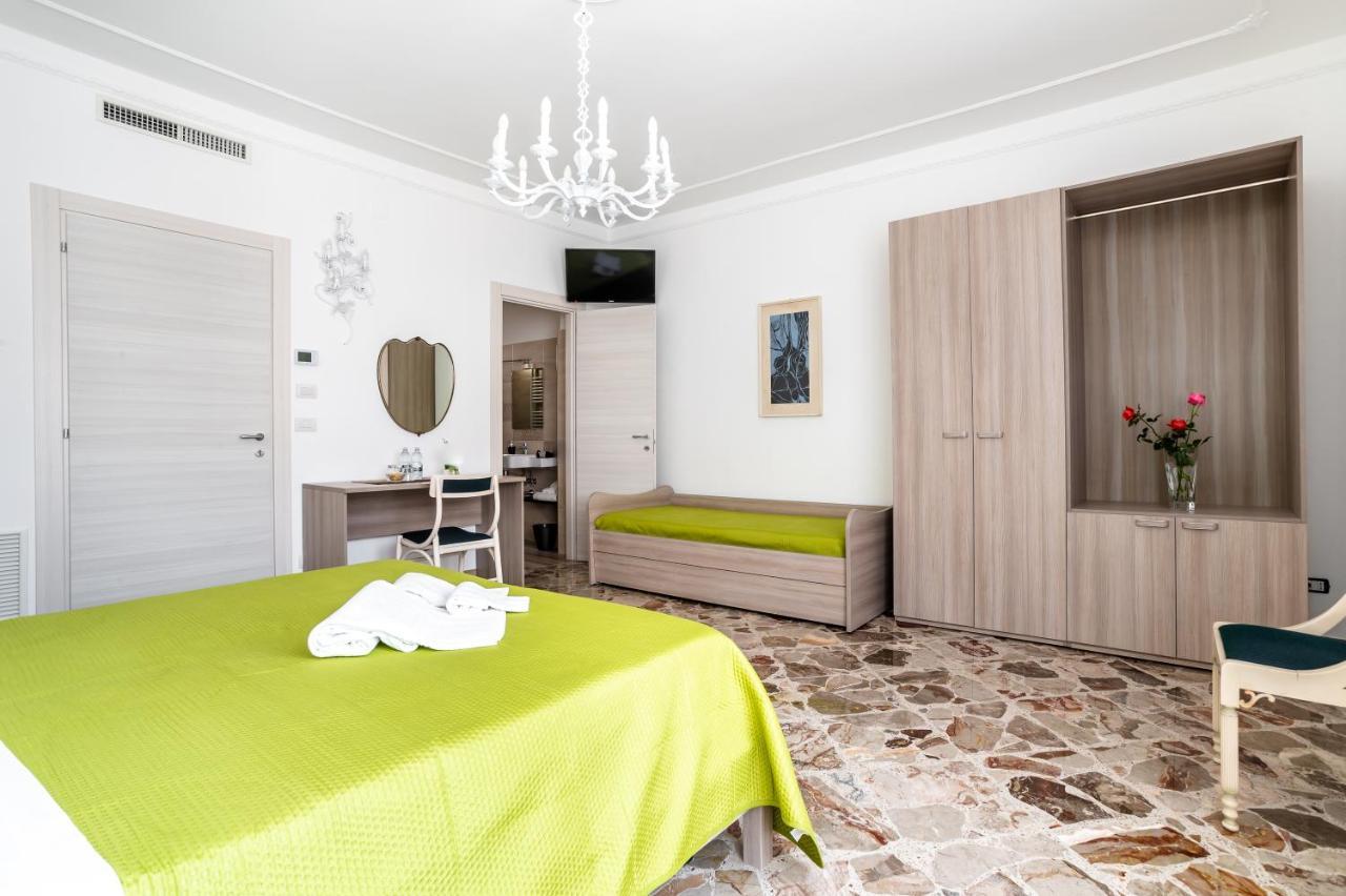 Le Calette Rooms - Puglia Mia Apartments Monopoli Exterior photo